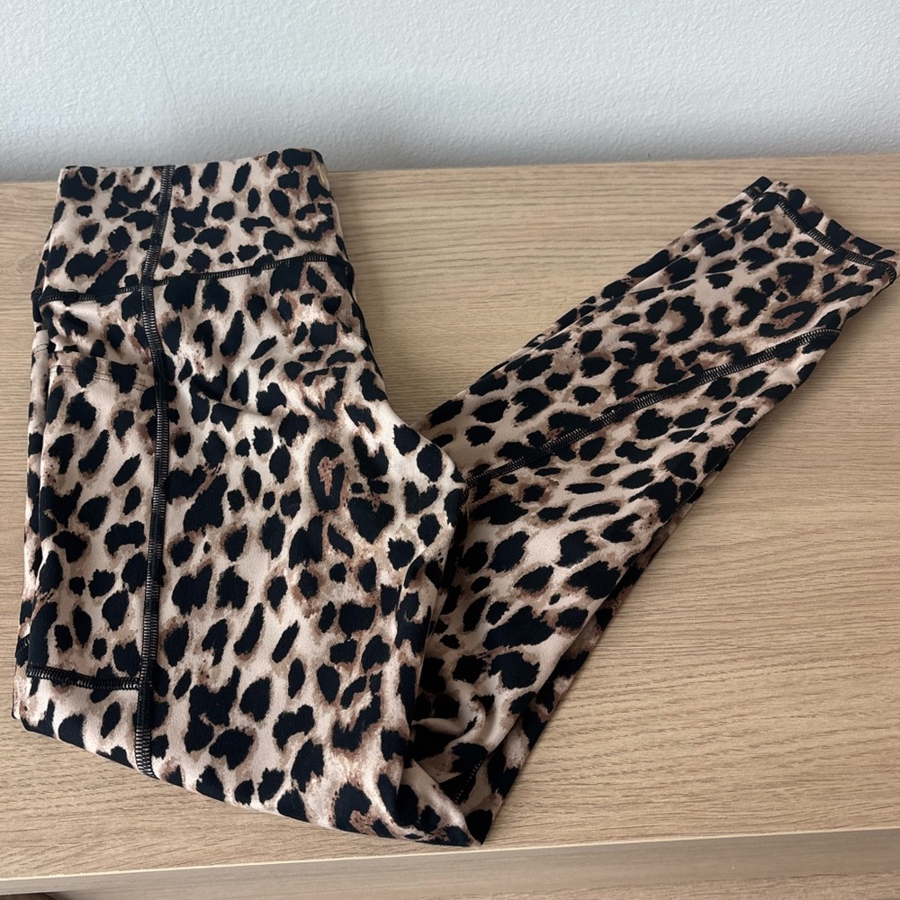 Victoria's Secret Leopard Pattern Leggings